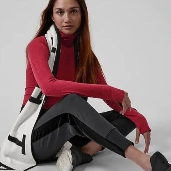 Athleta Venice Velvet Stripe Jogger NWT - Picture 4 of 16